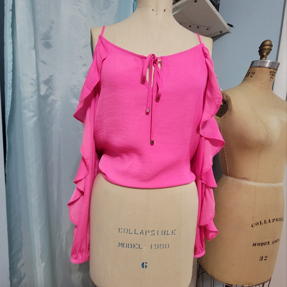 Ruffled cold shoulder top